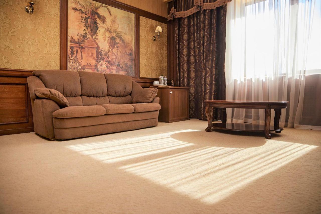 Platium Spa&Resort Kozyn Extérieur photo